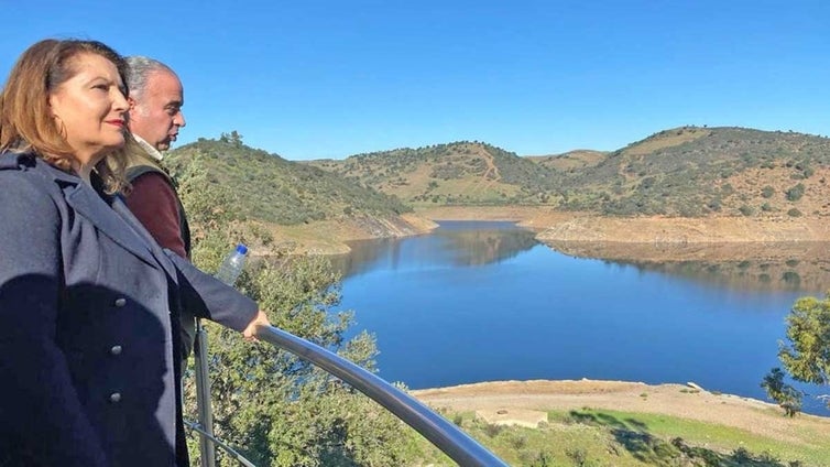 Crespo anuncia el bombeo de diez hectómetros cúbicos de agua del Chanza con las obras y las últimas lluvias