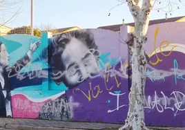 Vuelven a vandalizar el mura de la mujer de Valverde del Camino