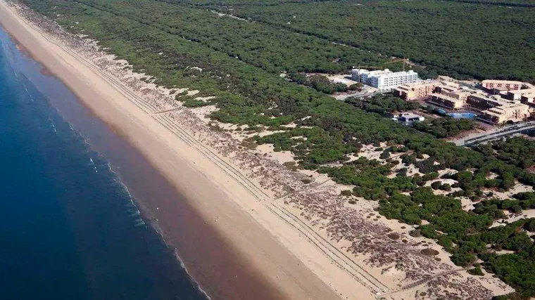 Así se llega a una de las playas más tranquilas y hermosas de Huelva