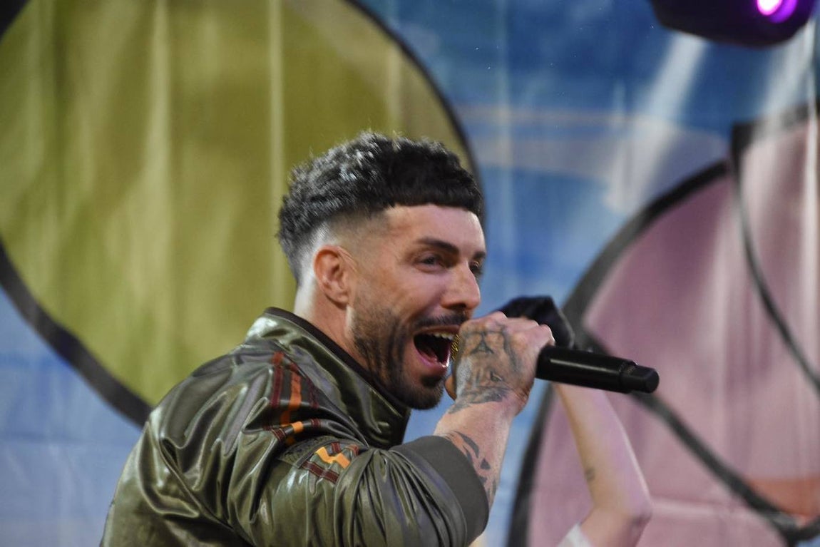 Sigue la fiesta y el ambientazo en la Feria de la Gamba de Punta Umbría. Estos son los conciertos del sábado