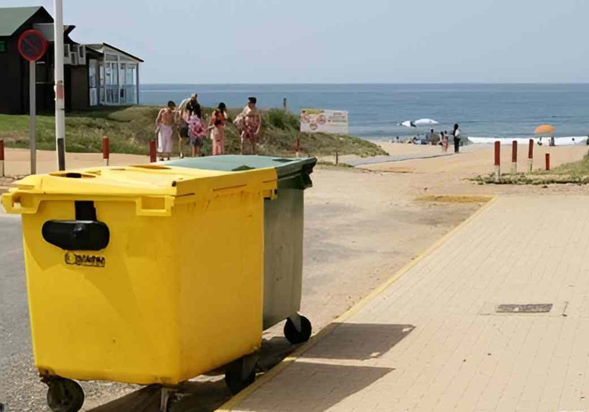 Desde hace años en Punta es necesario abandonar la playa para deshacerse de los residuos