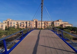 Finalizan los trabajos de mantenimiento y limpieza en la pasarela peatonal de Punta Umbría