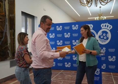 Imagen secundaria 1 - Fondos europeos para los proyectos de Huelva con Portugal del camino de Santiago Sur y el geoparque internacional de la Sierra