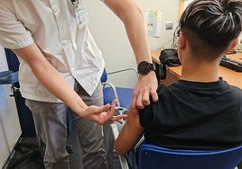 Un total de 3.850 onubenses  se ha vacunado de VPH en el primer mes de campaña