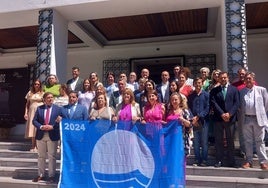 Entregan las 19 banderas que ha obtenido la provincia de Huelva en 2024