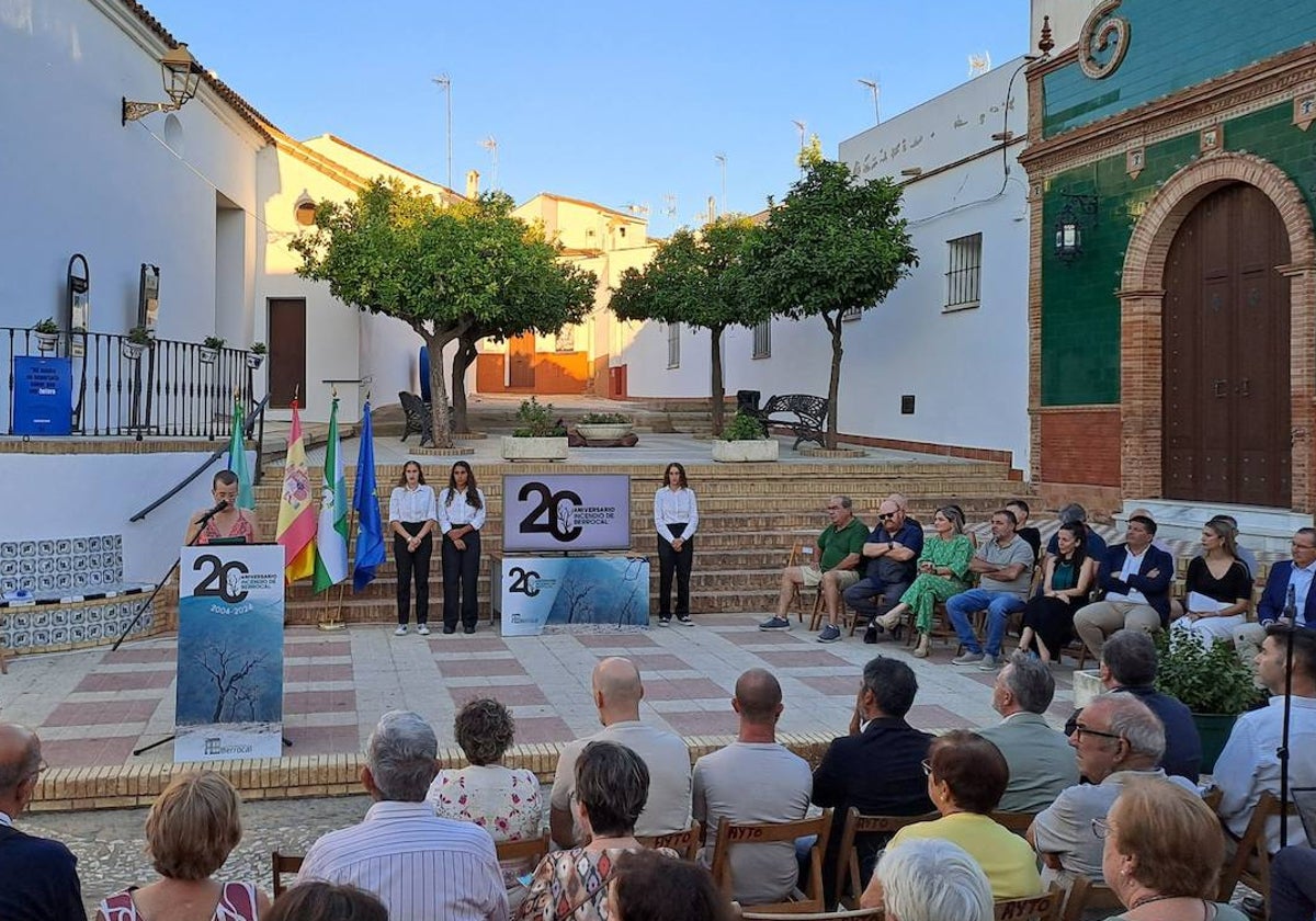 El acto de recordatorio del 20 aniversario del incendio de Berrocal