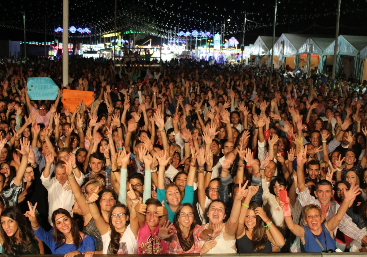 Ambiente en la Feria de Punta Umbría, una de las fiestas de Huelva que no te puedes perder en agosto