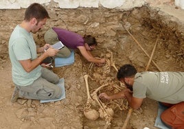 Exhuman en el cementerio de Zufre los restos de nueve víctimas de la Guerra Civil