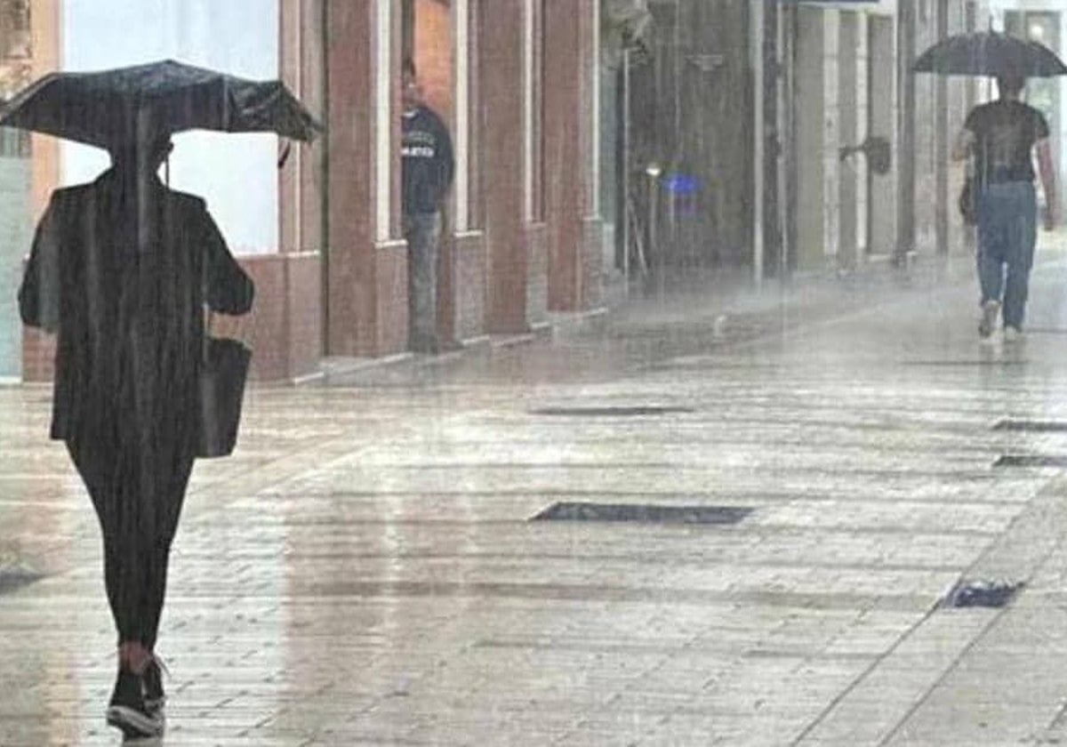 Intensa lluvia en Huelva capital