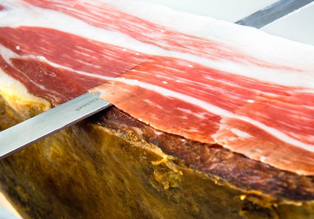 El jamón es el producto estrella de Huelva