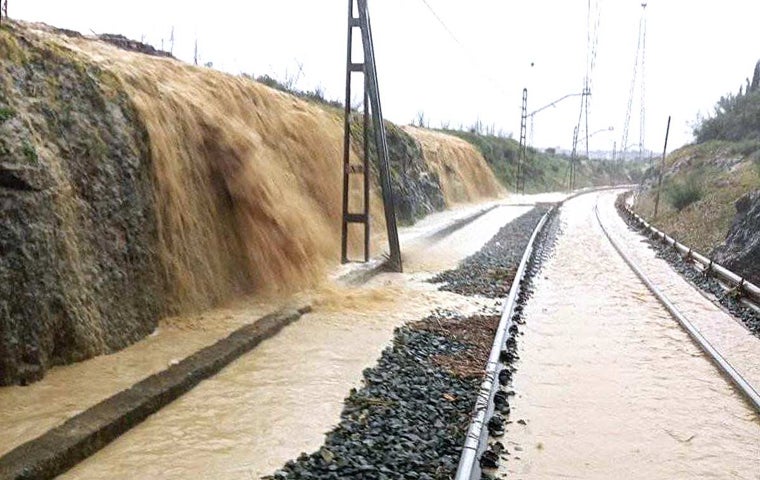 Una cascada en el tramo entre San Juan del Puerto y Niebla