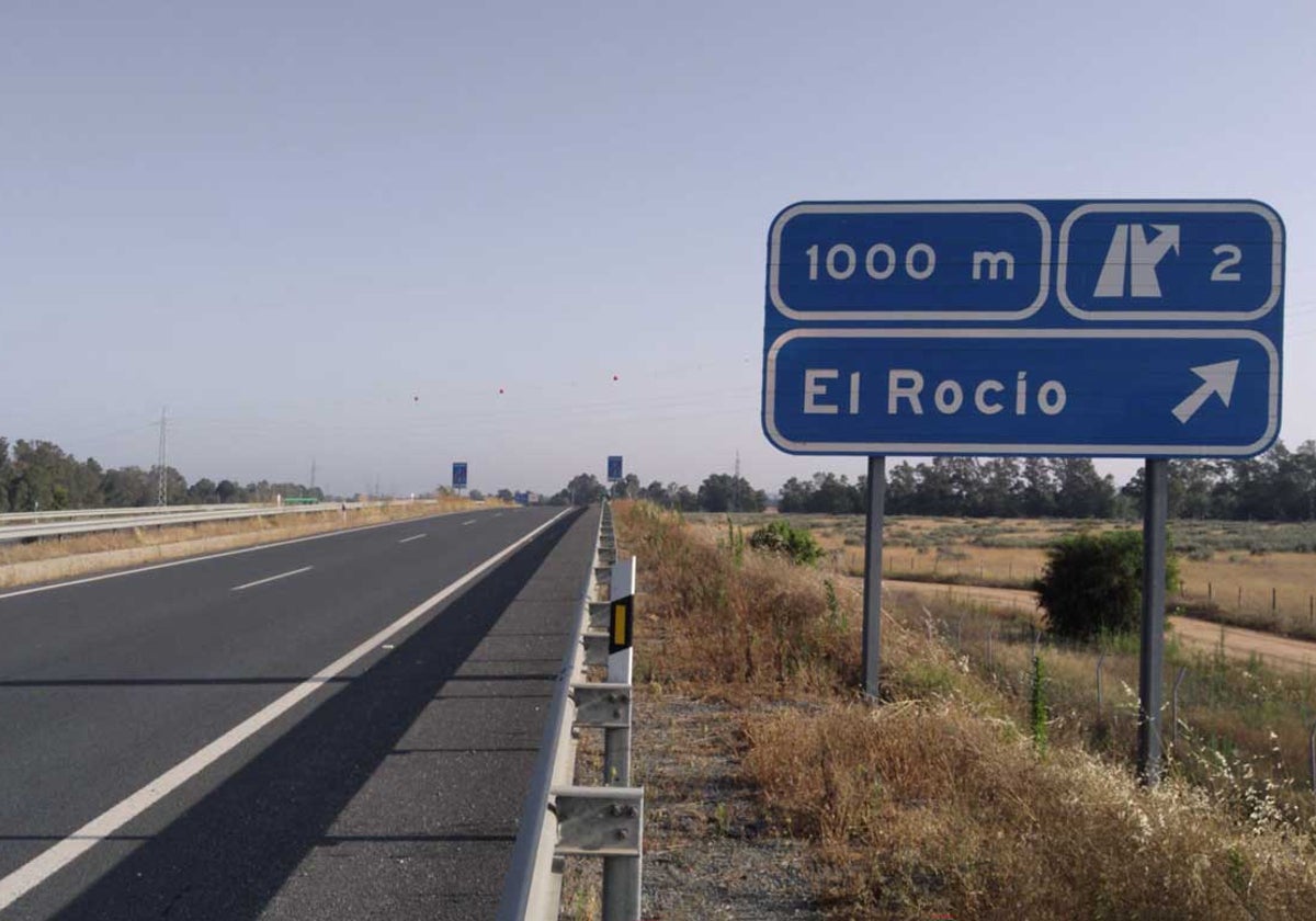 La carretera entre Almonte y El Rocío