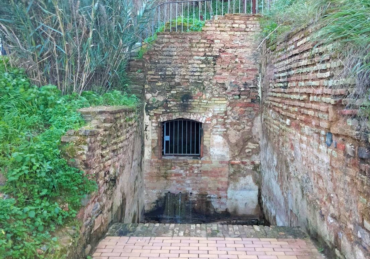 El cielo volverá a ser gris el domingo sobre la Fuente Vieja, uno de los paseos más hermosos y agradables de la ciudad de Huelva