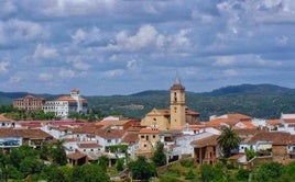 A la venta por menos de 30.000 euros una casa que está en uno de los pueblos más bonitos de Huelva: se encuentra en la Sierra de Aracena