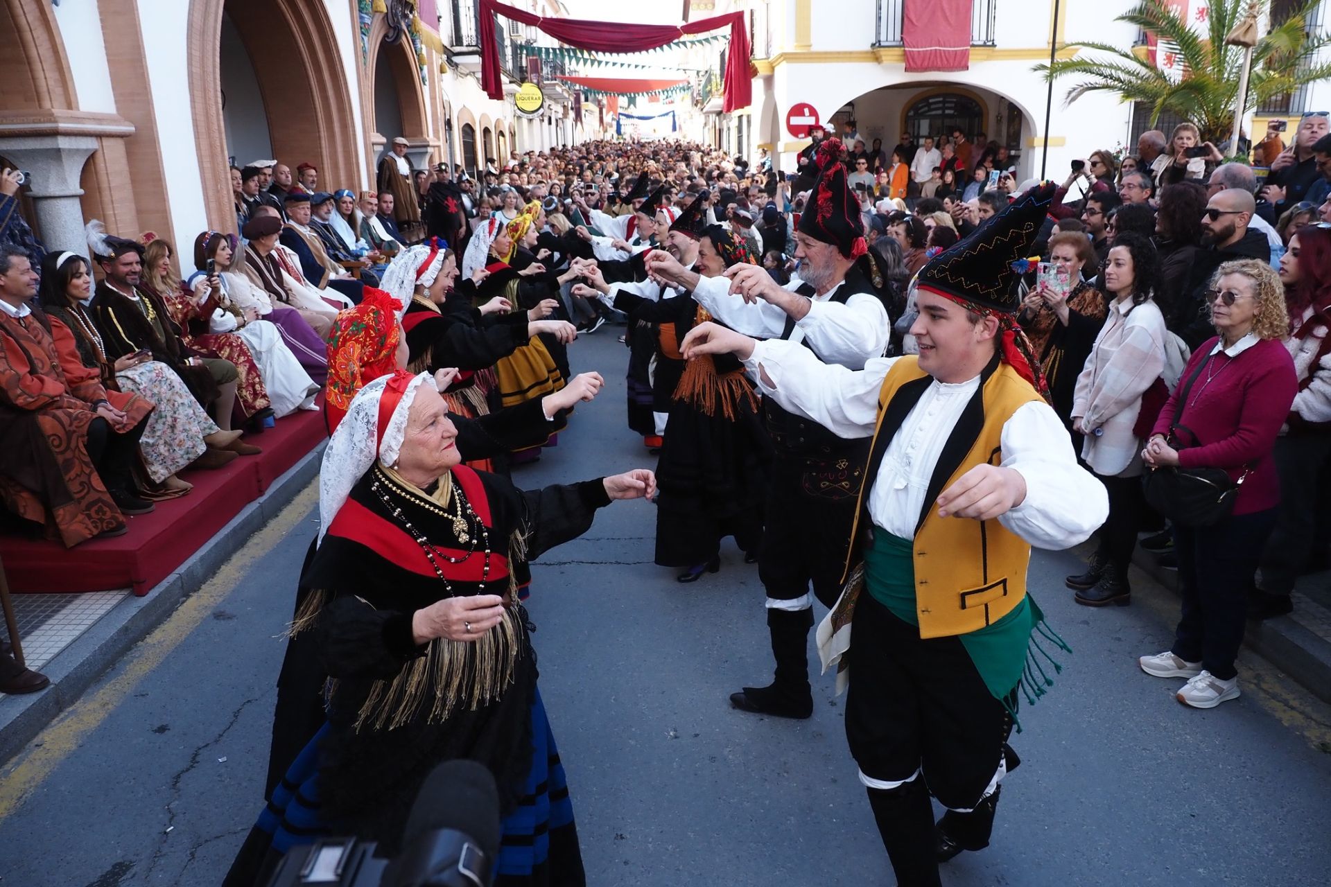 Lleno hasta la bandera en la Feria Medieval de Palos de la Frontera