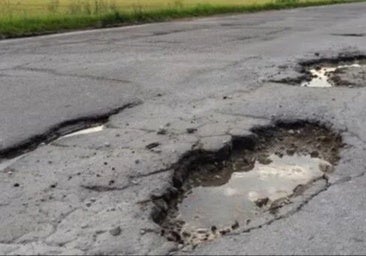 Un hundimiento en la calzada obliga a cortar durante una semana la carretera H-8130