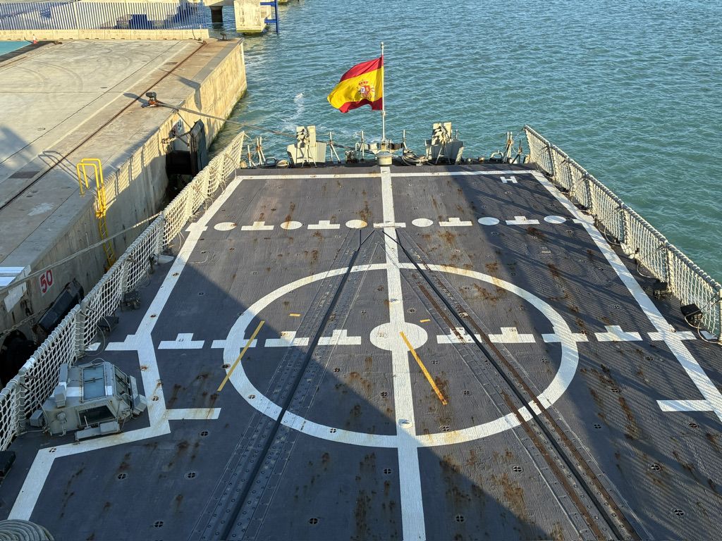 La escala en Huelva de la Fragata Canarias, en imágenes