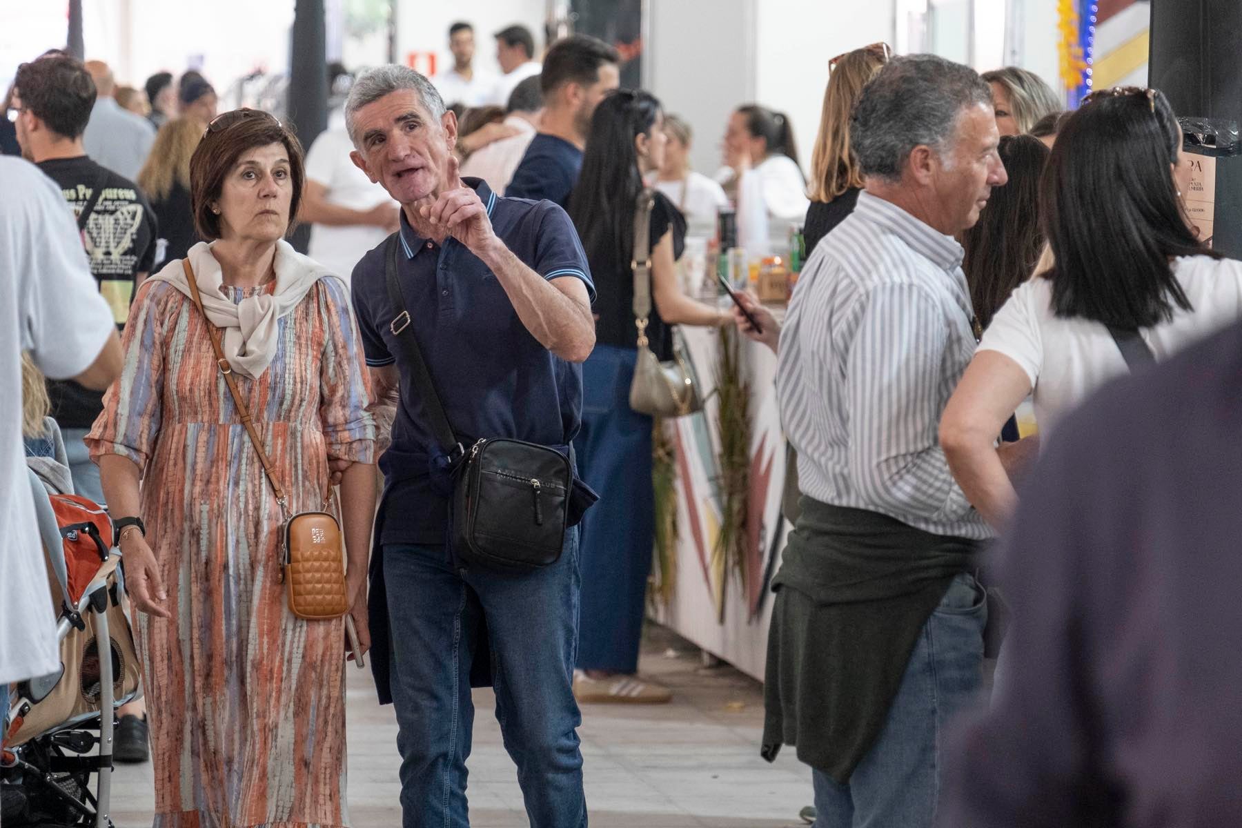 La jornada inaugural de la Feria de la Gamba de Punta Umbría, en imágenes