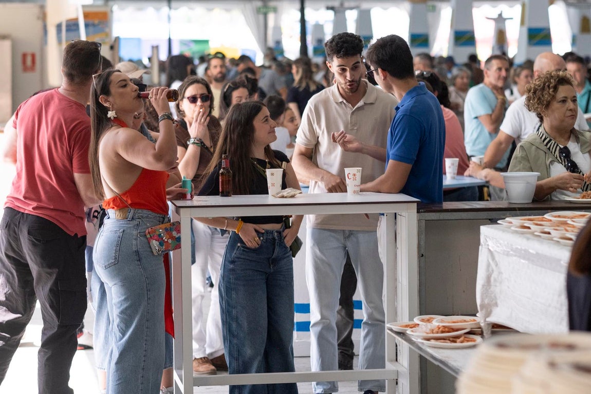 La celebración del 26 de Abril y la Feria de la Gamba de Punta Umbría, en imágenes
