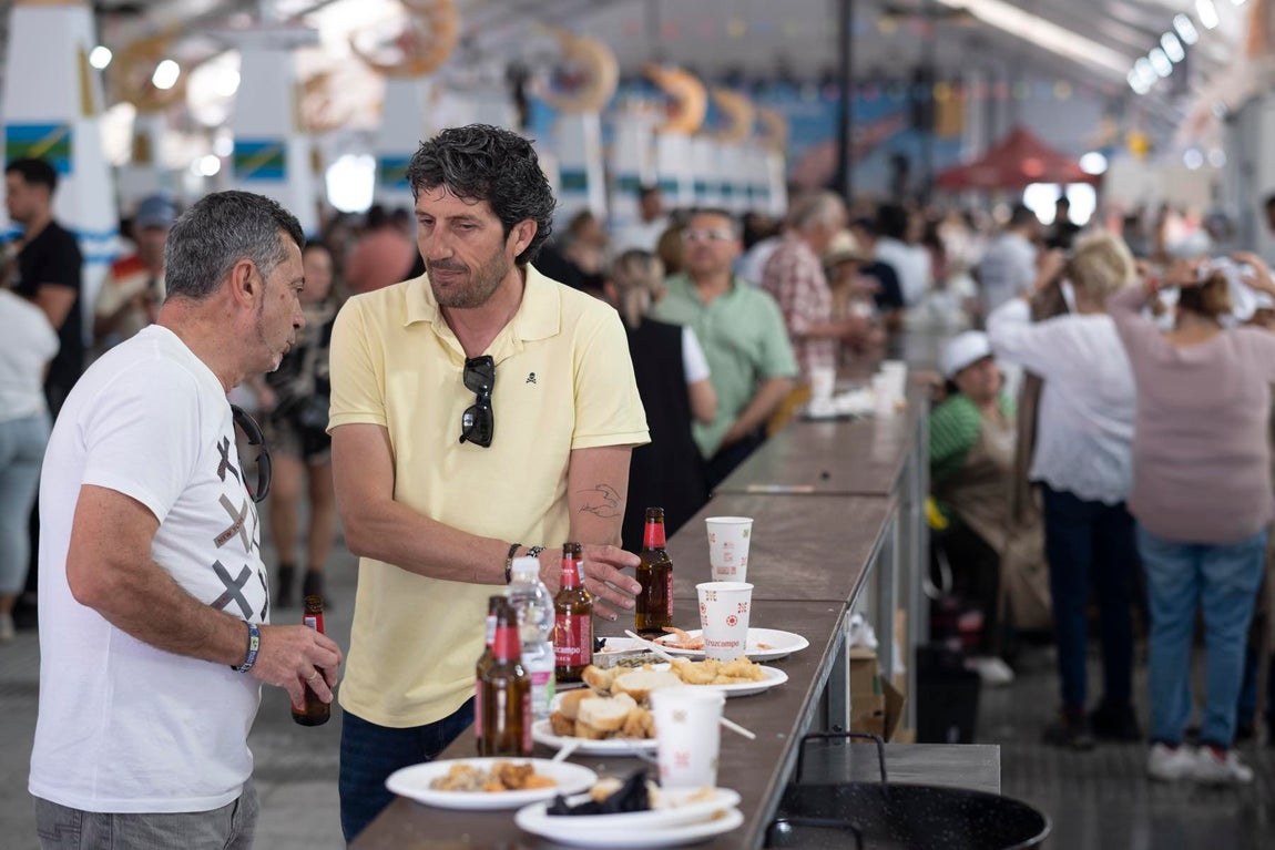 La celebración del 26 de Abril y la Feria de la Gamba de Punta Umbría, en imágenes