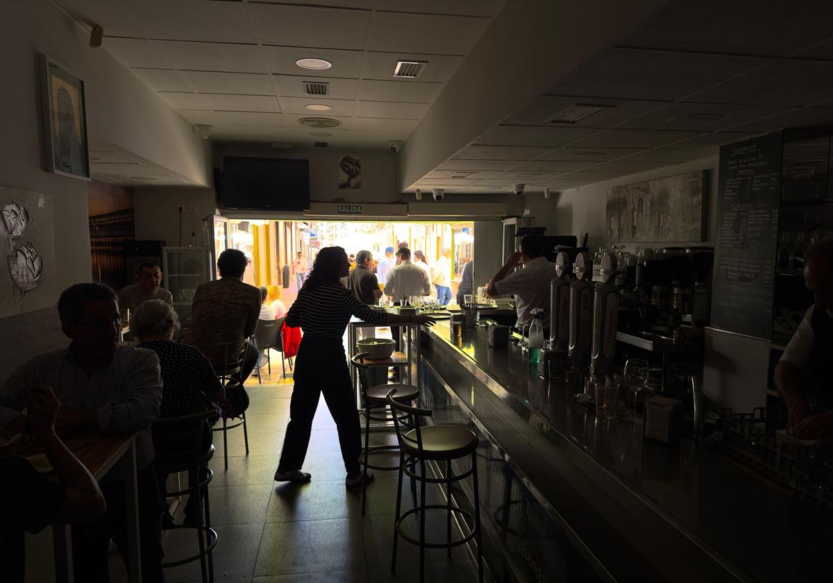 Imagen del bar es la cafetería Agmanir, en Huelva