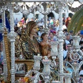 La imagen de la Virgen de la Bella durante su romería