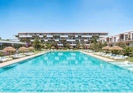 Piscina comunitaria en una de las urbanizaciones proyectadas