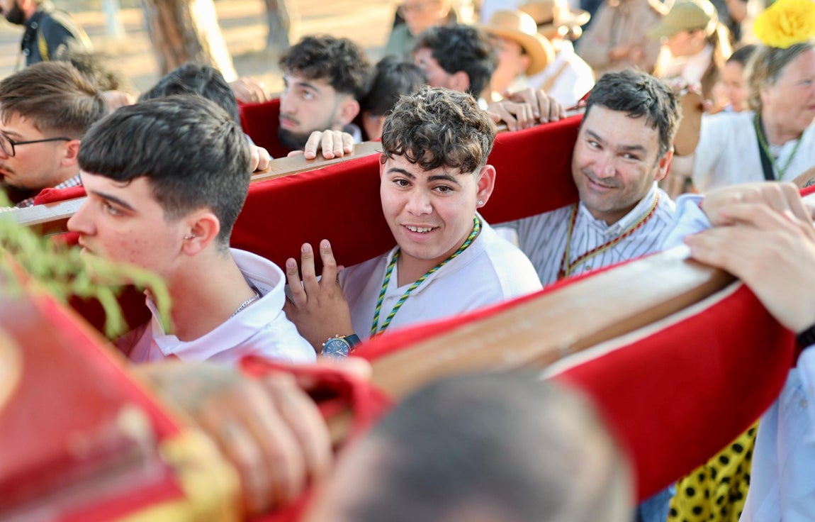 La romería de la Santa Cruz de Punta Umbría, en imágenes