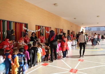 Cerca de 20 niños de Infantil de Moguer se quedan sin plaza en el colegio