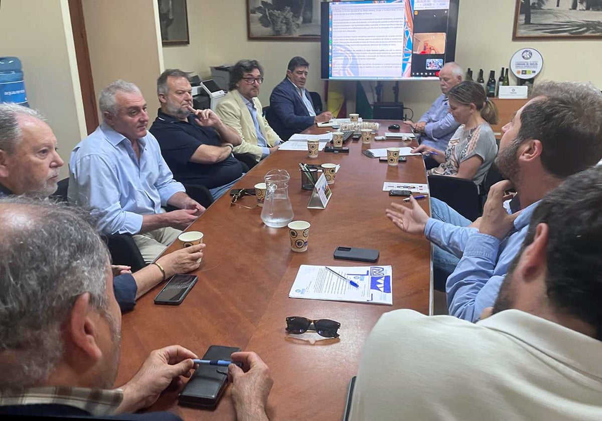 Pleno extraordinario celebrado en la sede del Consejo Regulador