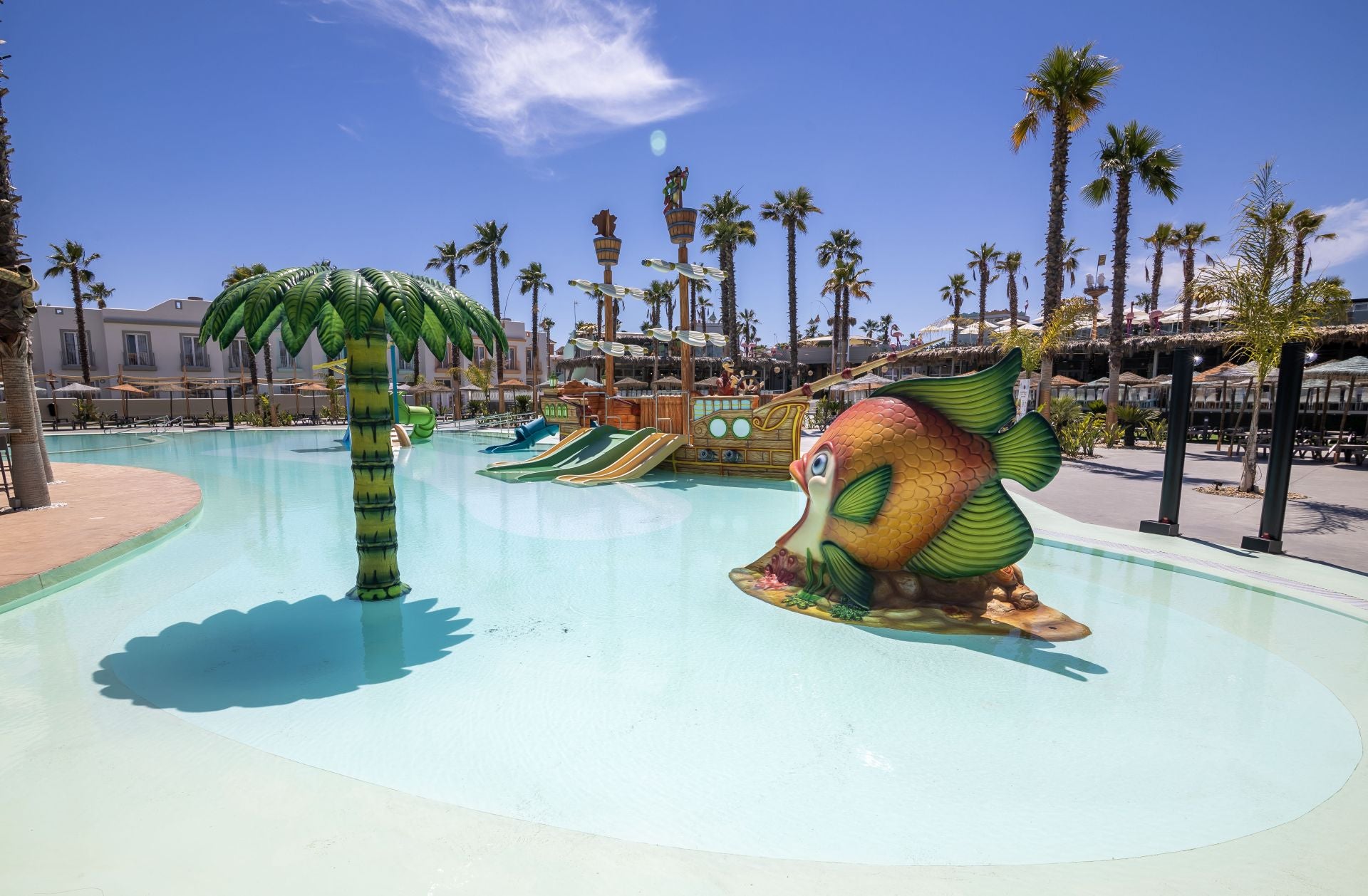 La inauguración del On City Resort de Matalascañas, en imágenes