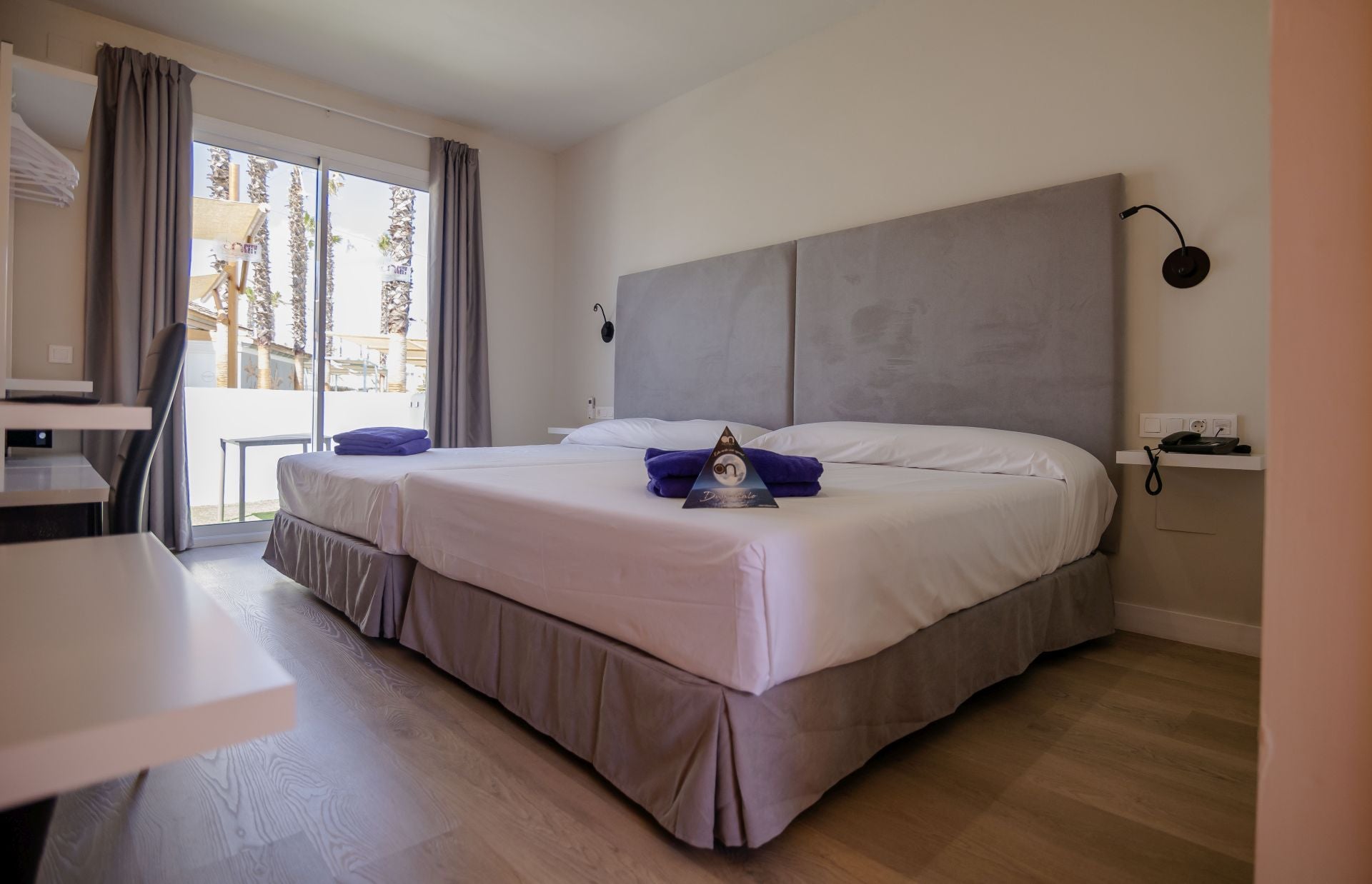 La inauguración del On City Resort de Matalascañas, en imágenes