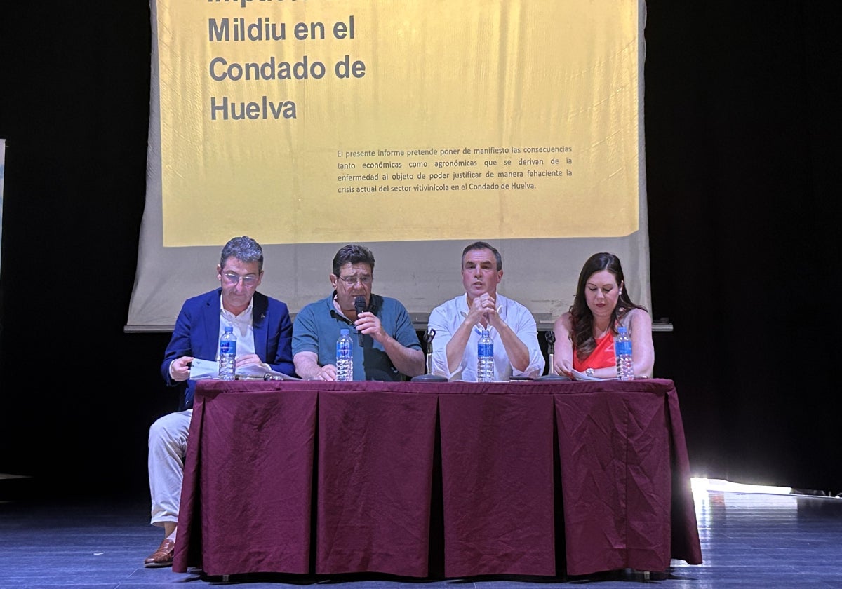 Un momento de la reunión informativa celebrada este jueves