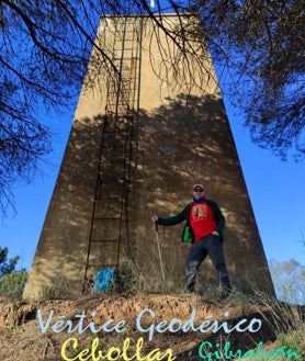 Imagen secundaria 2 - La obsesión de un onubense por conquistar los 148 vértices geodésicos de la provincia de Huelva