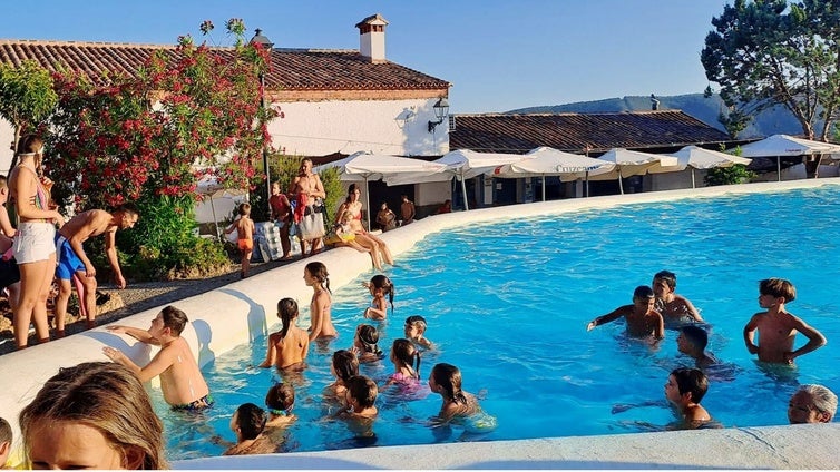 La piscina natural más bonita de Andalucía se encuentra en este pueblo de Huelva y es gratis
