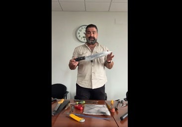El alcalde de Cartaya insiste: «Con una persona que lleve esto encima lo mínimo que deberíamos hacer es mandarla a su país»