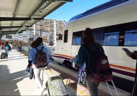 La FOE exige responsabilidades a Transportes y Adif tras el último caos ferroviario: «Son daños directos a la actividad económica»