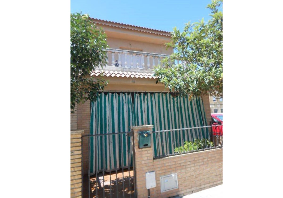 Imagen de la fachada de la vivienda