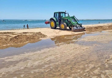 Un vertido de aguas residuales afecta a un tramo de playa entre El Portil y Nuevo Portil