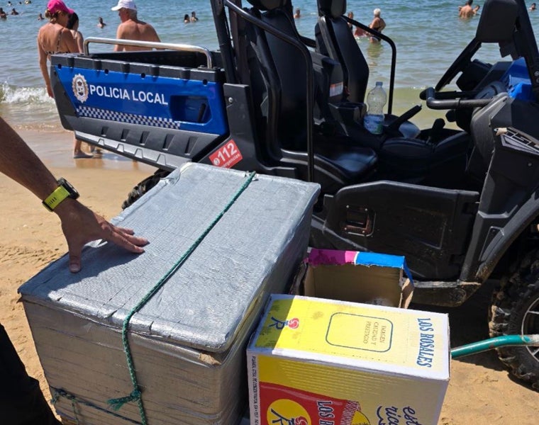 La Policía Local de Punta Umbría en uno de sus controles