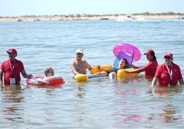 Una playa para todos: vuelve el programa 'Un baño sin barreras'