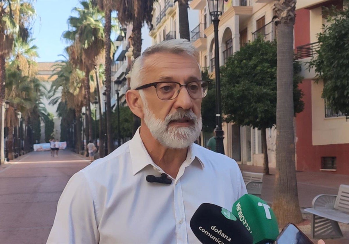 El alcalde de Bonares, Juan Antonio García