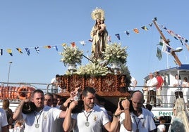 Bullicio y devoción marcan el día grande de las Fiestas del Carmen en Punta Umbría