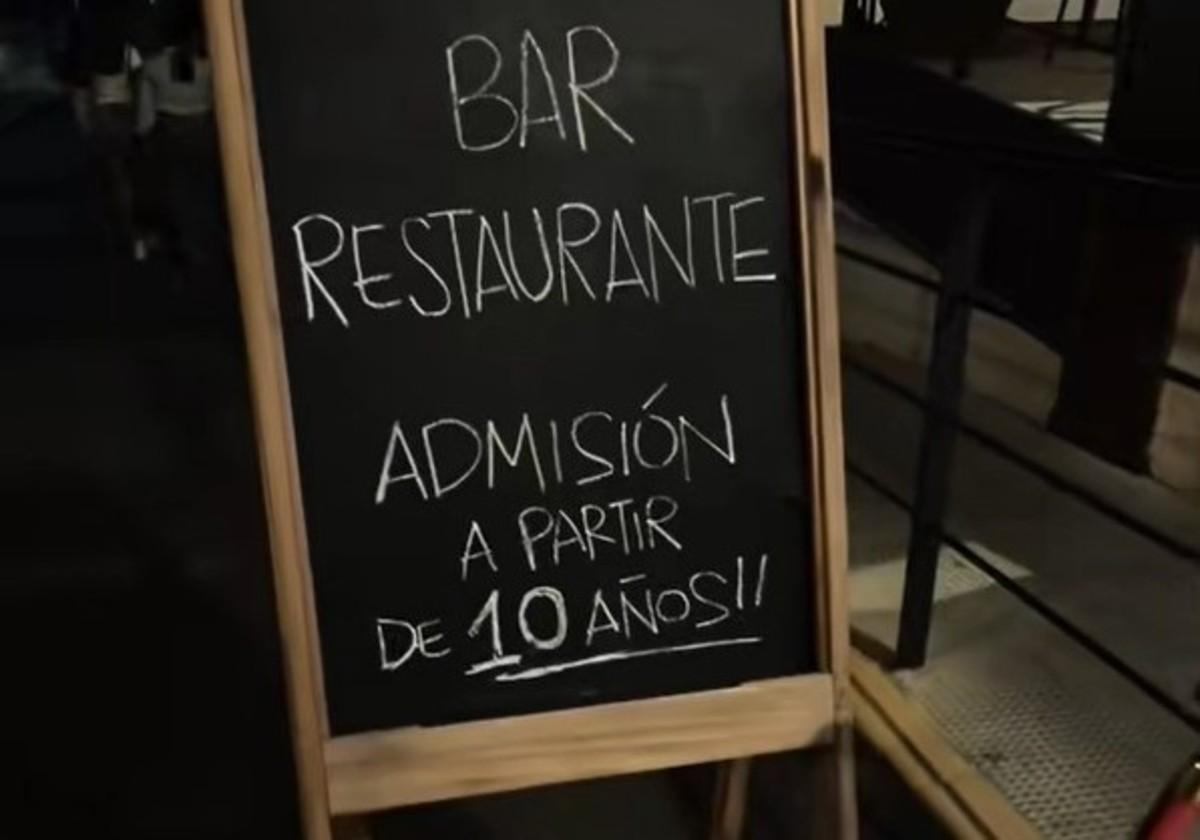 La polémica norma de un restaurante de Huelva