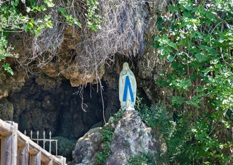 Imagen secundaria 1 - Higuera de la Sierra: Iglesia parroquial San Sebastián Mártir y santuario de la Virgen del Prado