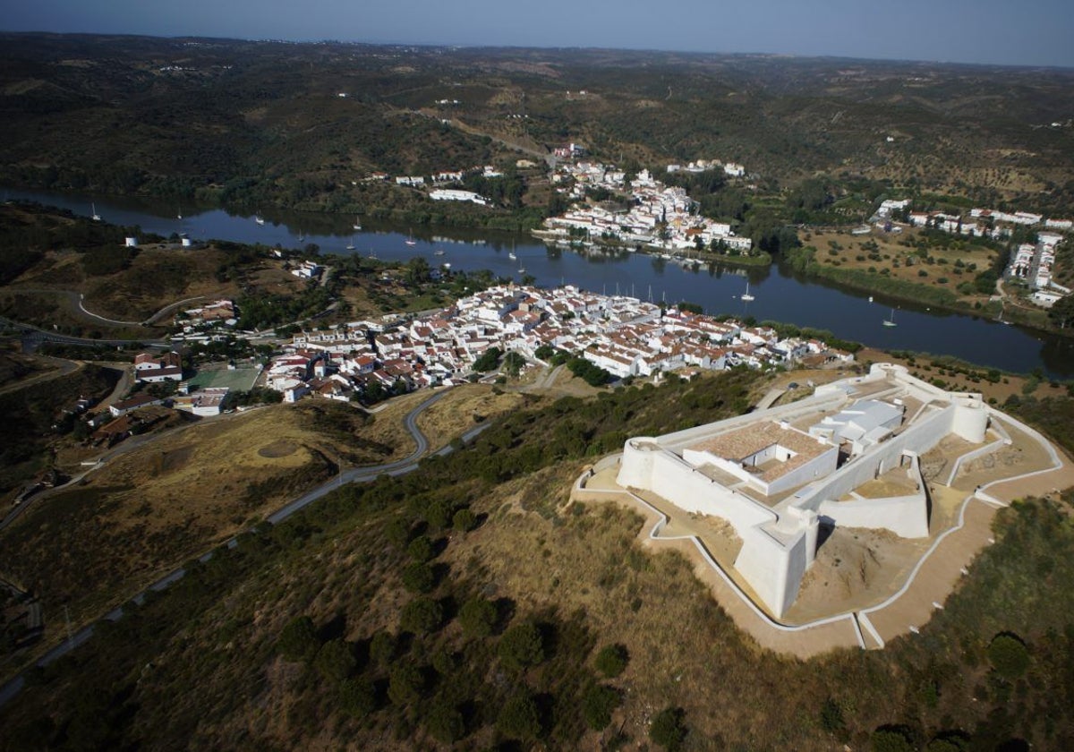 Vista del pueblo desde las alturas