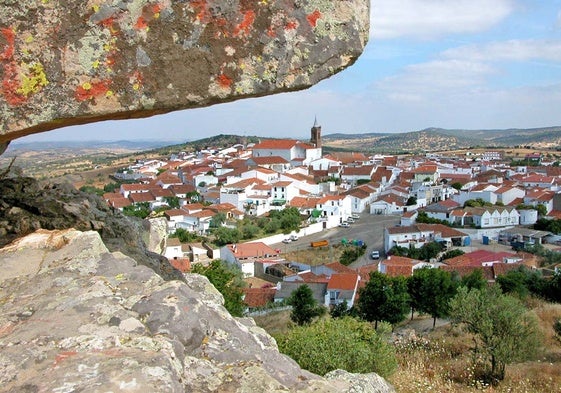 Encinasola desde la Peña
