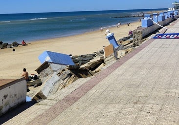 Vecinos de Matalascañas consideran «una falta de respeto» la aportación del Gobierno para el arreglo de un paseo marítimo "totalmente hueco"