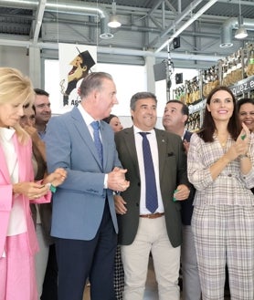 Imagen secundaria 2 - Aracena promociona su producto estrella con la Feria Regional del Jamón y del Cerdo Ibérico