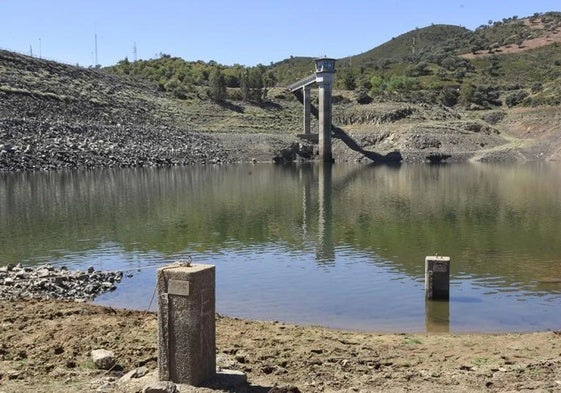 Imagen de archivo del pantano de Zufre